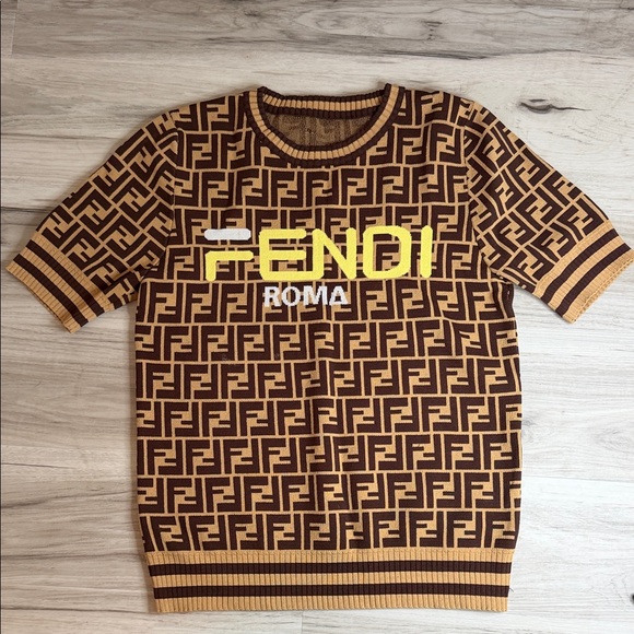Fendi Authentic Brown and Yellow Logo Crewneck Sweater Women’s size 36 - Picture 2 of 15